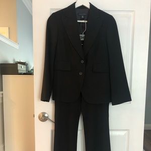 Banana Republic Women’s Suit, Black size 0P
